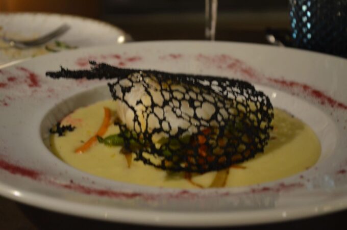 Seville: Flamenco Show & Roof Dinner With Cathedral Views - Dining Location Overview