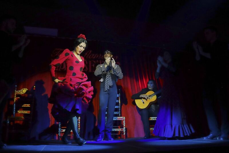 Seville: Flamenco Show Ticket at Tablao Flamenco Las Setas - Cocktail and Tapas