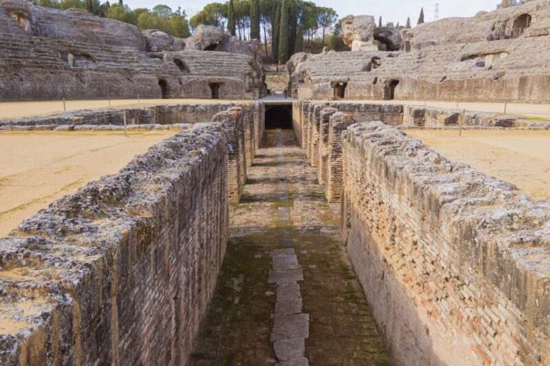 Seville: Game of Thrones and Roman Empire Italica Tour - Roman Amphitheater Exploration