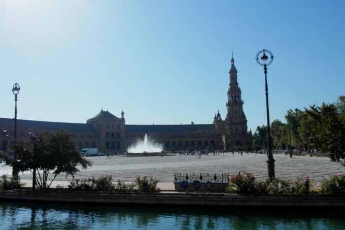 Seville: Guided Sightseeing Day Tour - Seville Cathedral and Giralda Tower