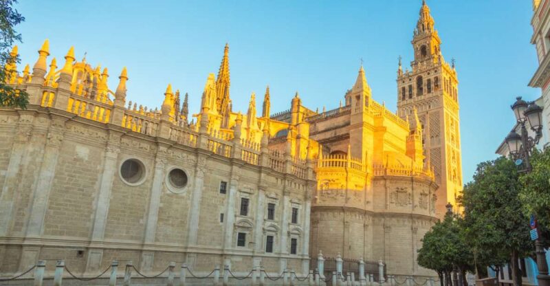 Seville: Guided Tour of Cathedral of Seville & Giralda Tower - Tour Experience and Reviews