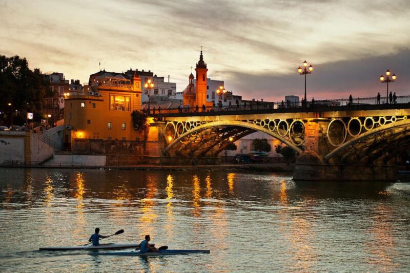 Seville: Half-Day Flamenco & Tapas Night - Tapas and Drinks Sampling