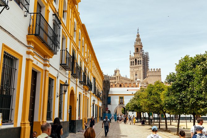 Seville Highlights Private Tour With a Local Guide - Explore Sevilles Top Attractions