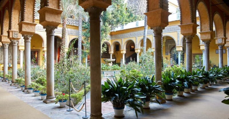 Seville: Las Dueñas Palace Ticket and Audioguide - Audioguide and Accessibility