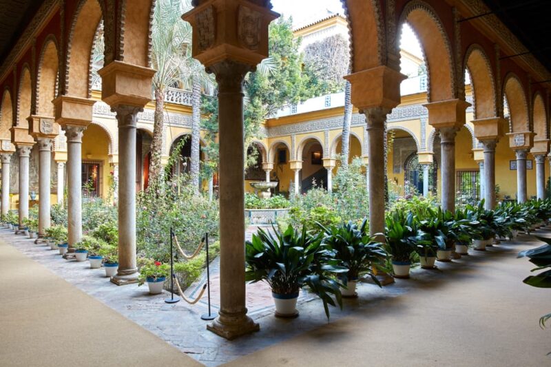Seville: Las Dueñas Palace Ticket and Audioguide - Palace Artwork and Highlights