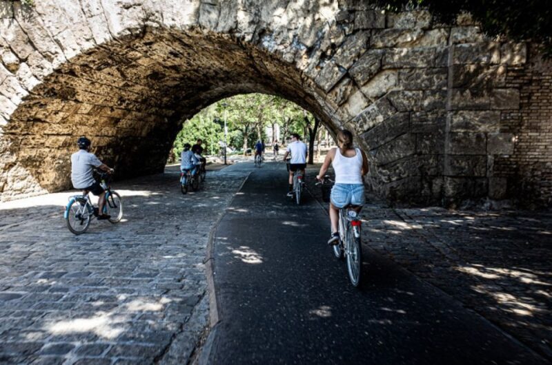 Seville: Morning Guided Bike Tour - Key Points