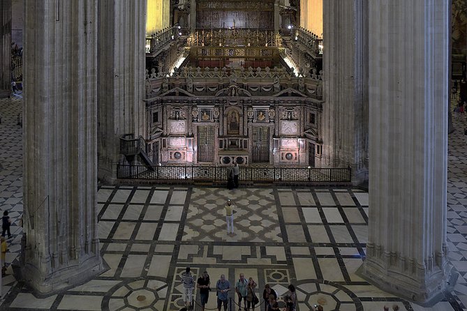 Seville Pass: Cathedral + Alcazar + Flamenco Show - Accessibility