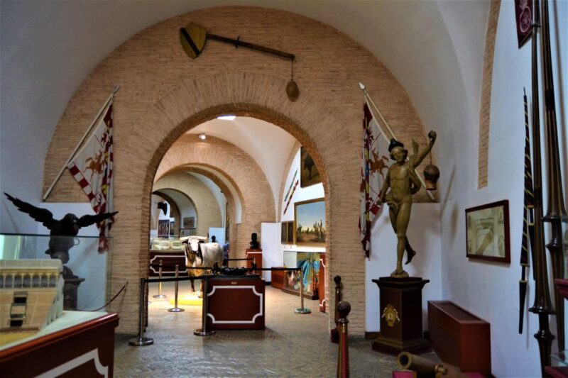 Seville: Plaza De Toros and Barrio Santa Cruz Tour - FAQ