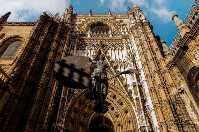 Seville: Priority Access Cathedral, Giralda & Alcázar Tour - FAQ