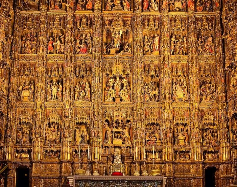 Seville: Priority Access Cathedral & Giralda Tour - Guide and Experience