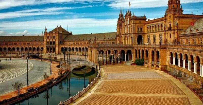 Seville : Private Bike Tour With A Guide - Pricing and Booking