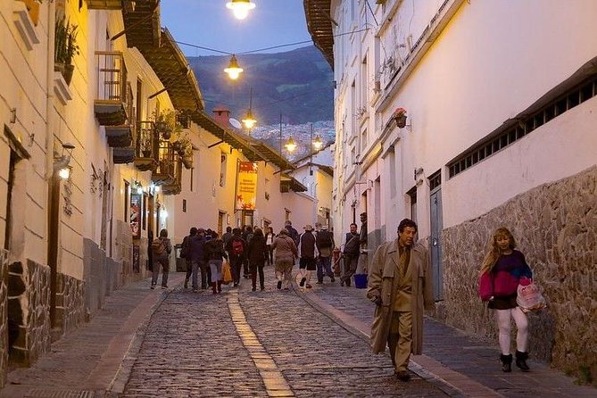 Seville Private Transfer to Granada With a Visit to Ronda - Pickup and Customization Details