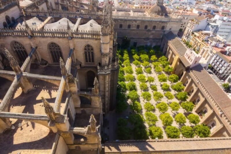 Seville: Seville Cathedral Smartphone Audio Guide - Self-Guided Tour