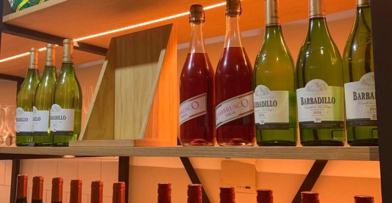 Seville: Sherry Wine Tasting With Light Snacks - Key Points