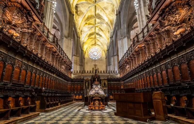 Seville: Small-Group Cathedral and Giralda Tour With Tickets - Key Points
