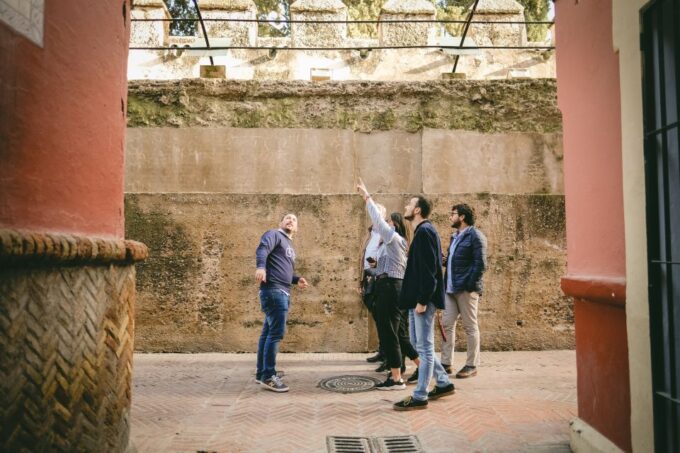 Seville: Small-Group Jewish Quarter Discovery Walking Tour - Customer Feedback and Ratings
