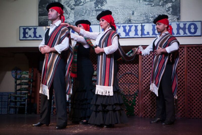 Seville: Ticket for the El Patio Sevillano Flamenco Show and Dinner - Key Points