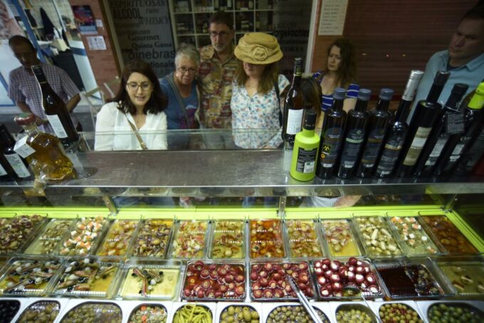 Seville: Triana Market Tour With Tastings - Frequently Asked Questions
