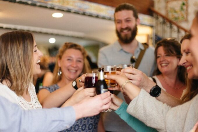 Seville: Triana Neighborhood Evening Tapas Tour - Beer, Wine, and Tapas