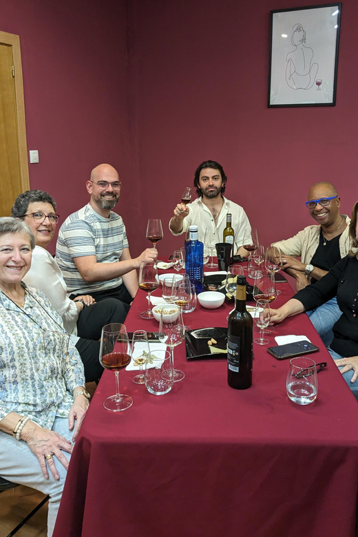 Seville: Wine Chat in Vinalium - Highlights of the Experience
