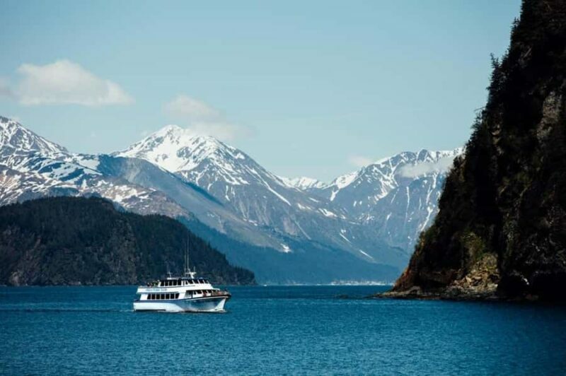 Seward: Kenai Fjords National Park Glacier Dinner Cruise - A Detailed Look at the Experience