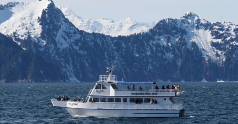 Seward: Spring Wildlife Guided Cruise - Tour Inclusions and Amenities
