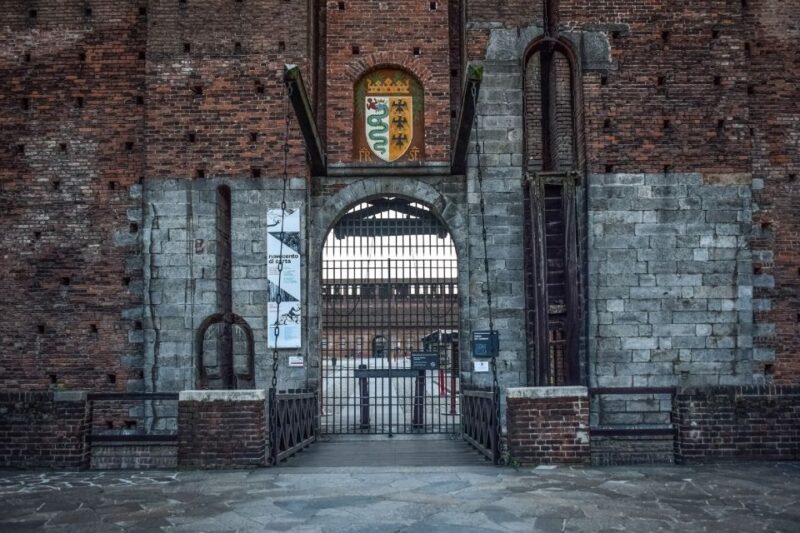Sforza Castle and Michelangelos Pietà Rondanini Tour - Experience Highlights