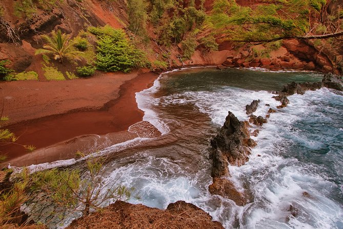 Shaka Guide Maui Classic Road to Hana Audio Driving Tour - Audio Narration and Travel Tips