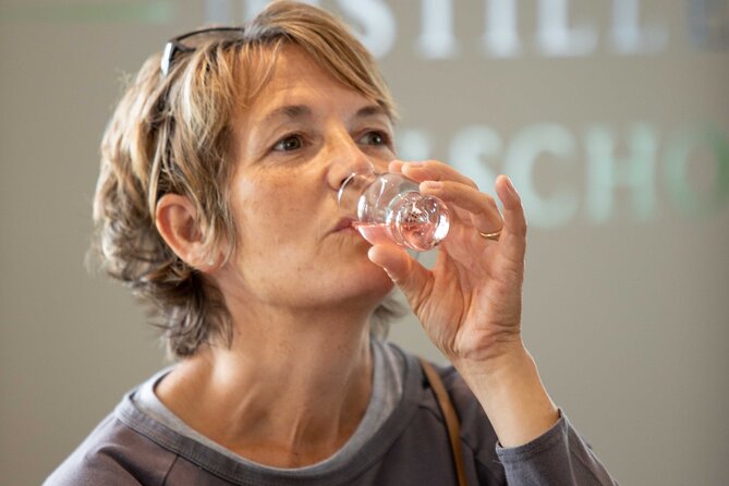 Shakespeare Distillery Tour - 11am Ticket - Distillery Shop Discount