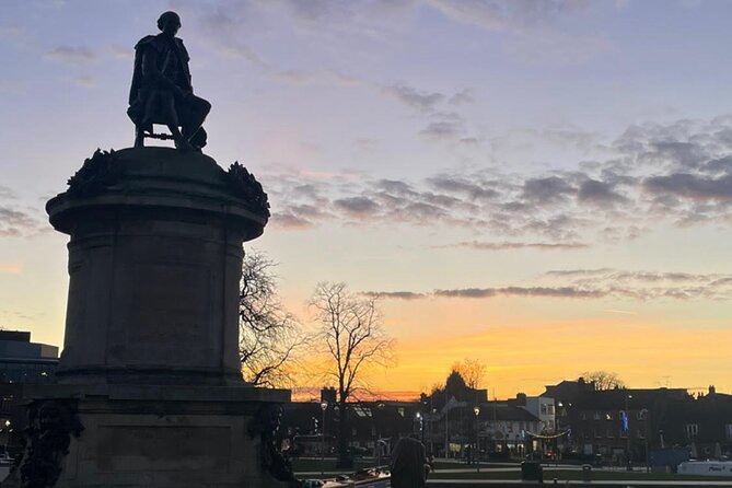 Shakespeare's Stratford-Upon-Avon: A Self-Guided Audio Tour - Exploring Shakespeares Stratford-upon-Avon
