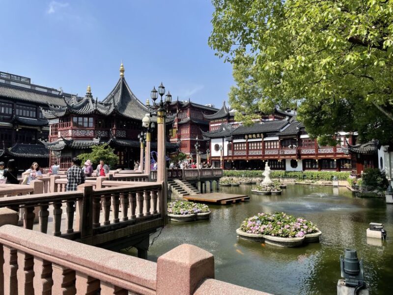 Shanghai: 8-Hour Guided Tour of Old and New City Highlights - Tour Experience and Highlights