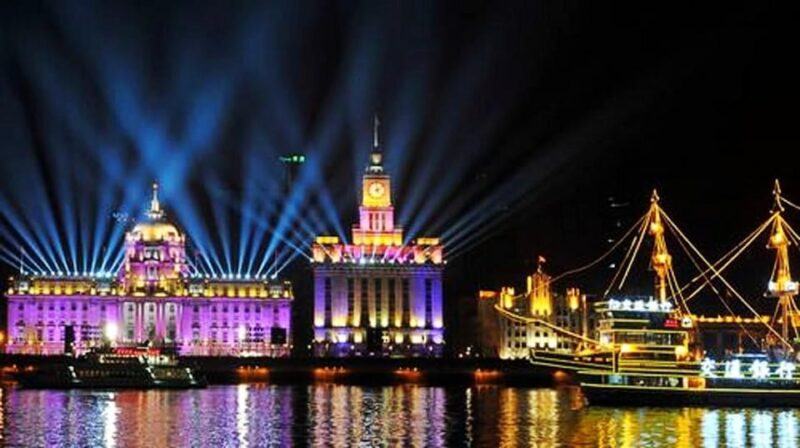 Shanghai By Night: Amazing River Cruise and Hot Pot Dinning - Dining Experience