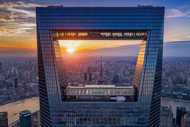 Shanghai Day Tour Customized:Bund,Yugarden,Shanghai Tower,Huangpuriver,Nanjinglu - Inclusions and Exclusions