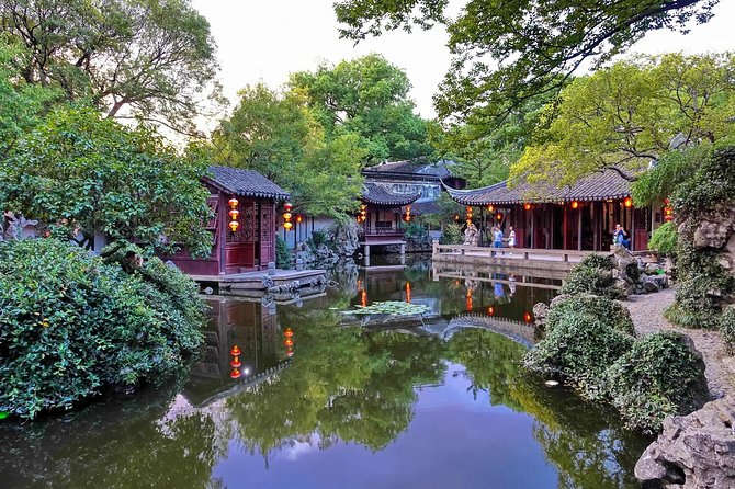 Shanghai Day Tour to Tongli Ancient Town and Tuisi Garden - Exploring Tongli Ancient Town