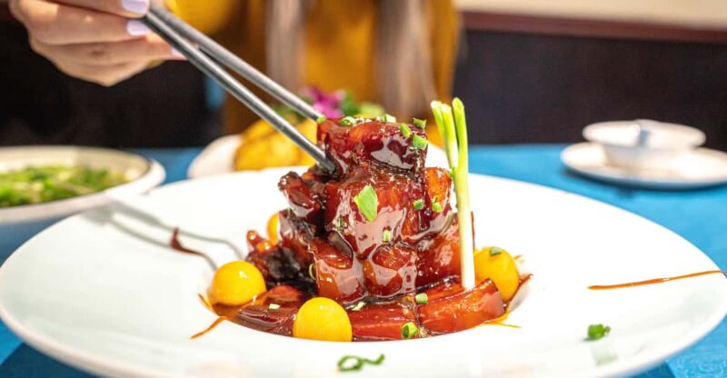 Shanghai: Evening Walking Food Tour - Key Points