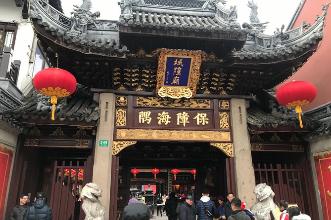 Shanghai Full-Day Private Guided Tour With Pick up and Lunch - What to Expect