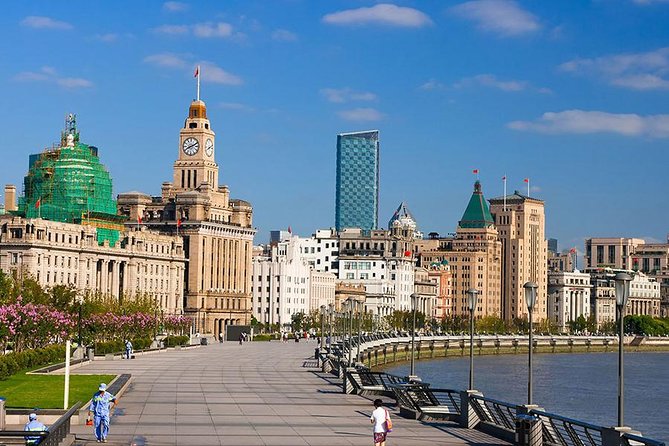 Shanghai Half Day Bus Tour: Yu Garden, Bund, Nanjing Road, Confucius Temple - Meeting and Pickup