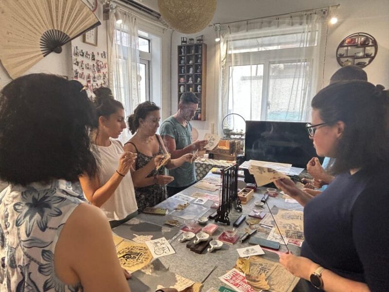 Shanghai: Jinhuishui and Calligraphy Art Class - Jinhuishui Art Creation