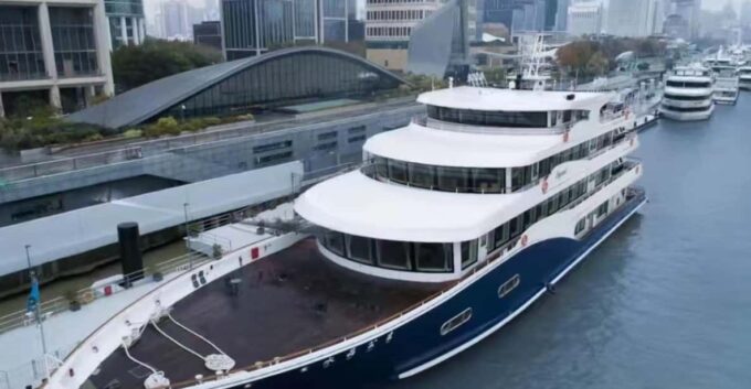 Shanghai Luxury Cruise Night View With Seafood Buffet - Frequently Asked Questions