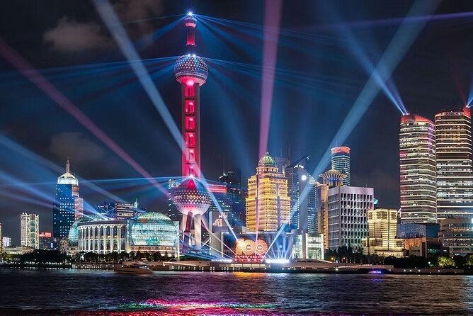 Shanghai Night River Cruise and Light Tour With Yuyuan Bazaar - Yuyuan Bazaar Exploration