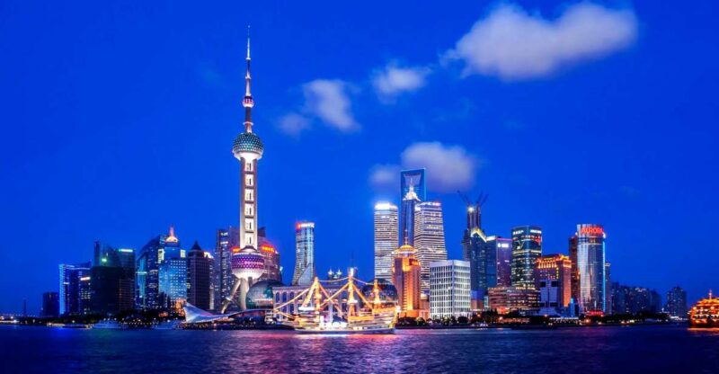 Shanghai: Night River Cruise Tour With Xinjiang Style Dining - Key Points