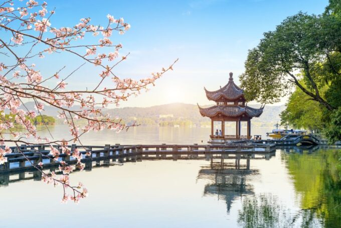 Shanghai: Private Guided Tour to Hangzhou by Bullet Train - Booking and Cancellation