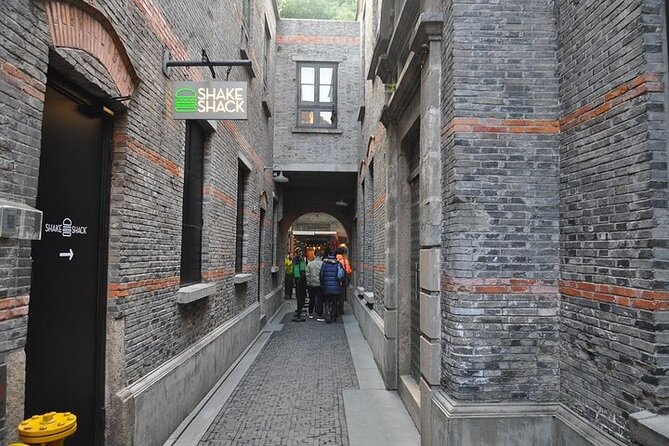 Shanghai Private Night Tour With Huangpu River Cruise and Buffet - Pricing Guarantee