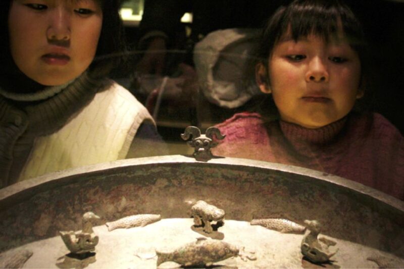 Shanghai: Private Tour of the Shanghai Museum - Key Points