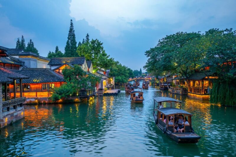 Shanghai: Shanghai & Zhujiajiao Water Town Private Day Tour - Itinerary Highlights