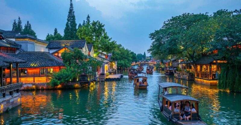 Shanghai: Shanghai & Zhujiajiao Water Town Private Day Tour - Customer Experience and Reviews