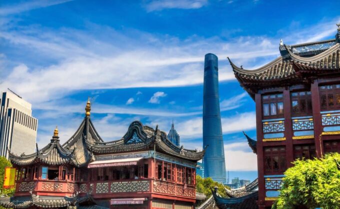 Shanghai: Top 5 Highlights + Bargaining in the Market - Discovering The Bund and Nanjing Road