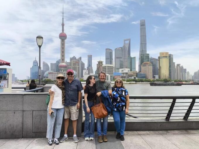 Shanghai: Top 5 Highlights + Bargaining in the Market - Visiting Yu Garden and French Concession