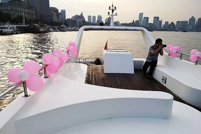 Shanghai VIP Night Cruise With Private Yacht and Dinner Option - Review Highlights