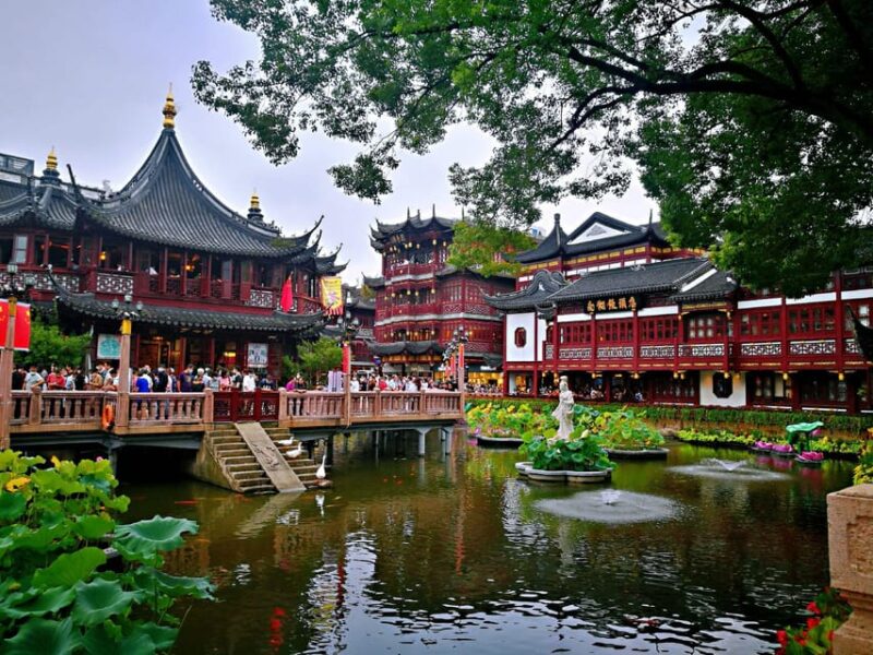 Shanghai Yu Garden Entrance Tickets Booking Service - Exploring the Garden